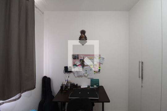 Quarto 2 de apartamento para alugar com 3 quartos, 69m² em Planalto, Belo Horizonte