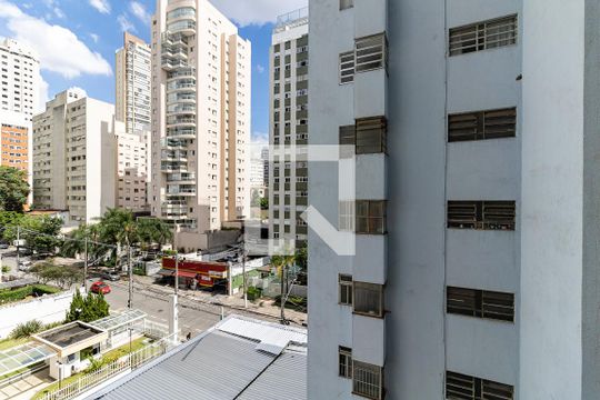 Vista do Quarto 2 de apartamento para alugar com 3 quartos, 96m² em Liberdade, São Paulo