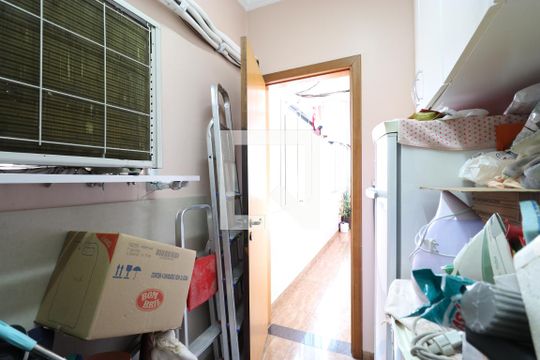 Quarto de Serviço de apartamento à venda com 3 quartos, 120m² em Barra Funda, São Paulo