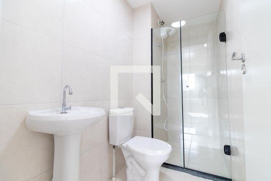 Banheiro de apartamento para alugar com 2 quartos, 35m² em Jardim America da Penha, São Paulo