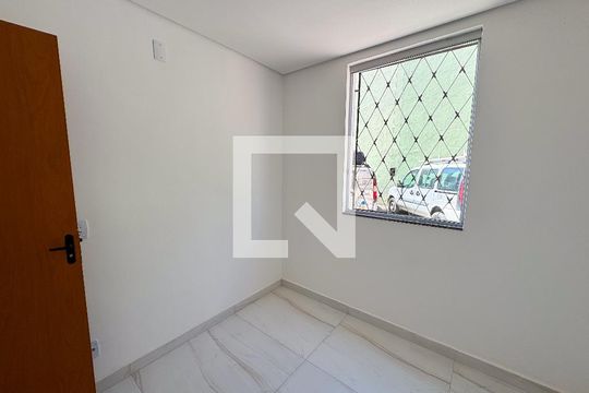 Quarto 1 de apartamento para alugar com 2 quartos, 39m² em Inconfidentes, Contagem