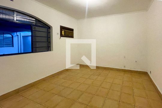 Quarto 1 de casa para alugar com 3 quartos, 360m² em Perdizes, São Paulo
