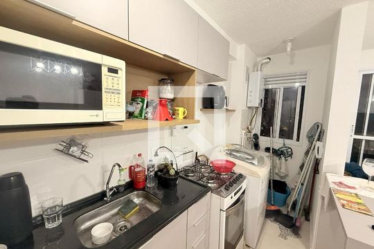 Cozinha de apartamento para alugar com 2 quartos, 45m² em Parque da Vila Prudente, São Paulo