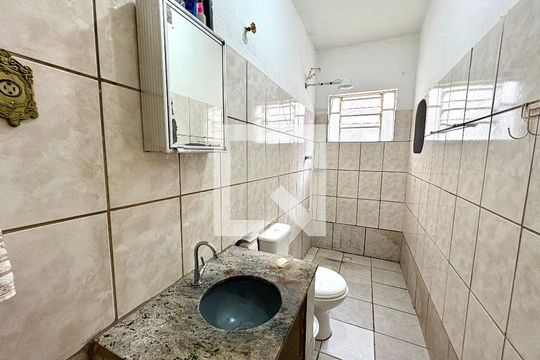 Banheiro de casa à venda com 3 quartos, 175m² em Parque Residencial Jundiaí, Jundiaí