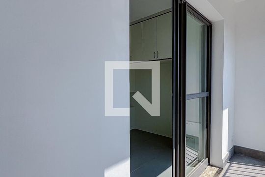 Varanda de kitnet/studio para alugar com 1 quarto, 36m² em Ipiranga, São Paulo