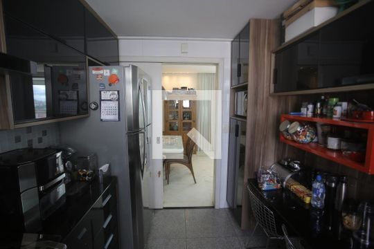 Cozinha de apartamento à venda com 4 quartos, 300m² em Prado, Belo Horizonte