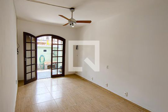 Sala de casa para alugar com 2 quartos, 100m² em Freguesia (jacarepaguá), Rio de Janeiro