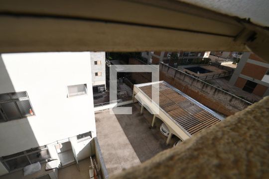 Banheiro de serviço - Vista de apartamento à venda com 2 quartos, 100m² em Jardim Flamboyant, Campinas