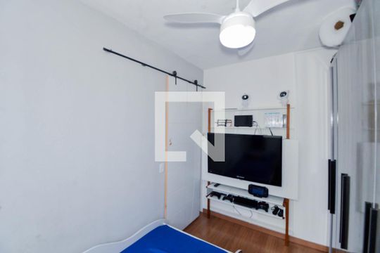 Quarto 1 de apartamento para alugar com 2 quartos, 42m² em Vila Nova Bonsucesso, Guarulhos