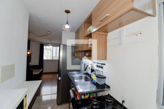 Cozinha e Área de Serviço de apartamento para alugar com 2 quartos, 42m² em Vila Nova Bonsucesso, Guarulhos