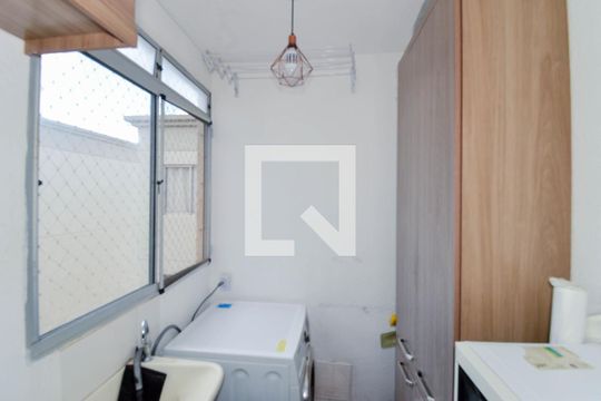 Cozinha e Área de Serviço de apartamento para alugar com 2 quartos, 42m² em Vila Nova Bonsucesso, Guarulhos