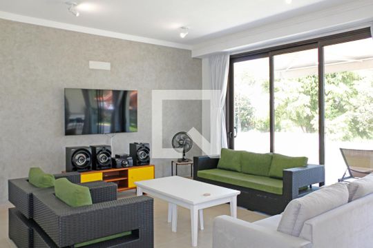 Sala de casa de condomínio para alugar com 4 quartos, 469m² em Colinas de San Diego, Vinhedo