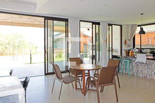 Sala de casa de condomínio para alugar com 4 quartos, 469m² em Colinas de San Diego, Vinhedo