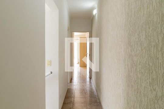 Corredor para os Quartos de casa à venda com 3 quartos, 190m² em Jardim Aricanduva, São Paulo