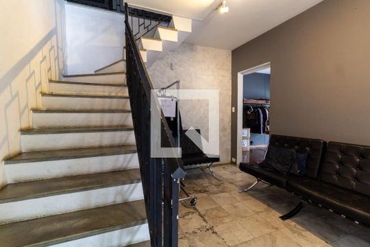 Hall de entrada de casa para alugar com 3 quartos, 350m² em Pacaembu, São Paulo