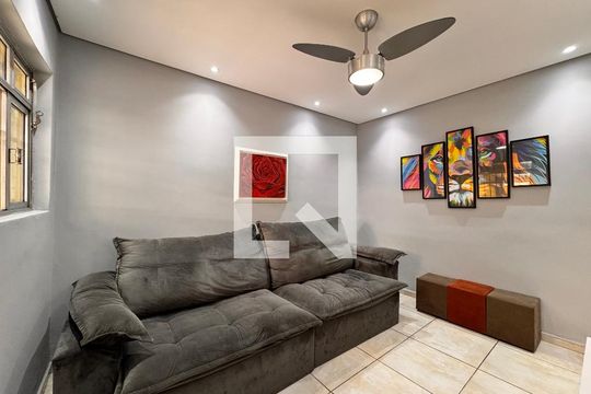 Sala de casa à venda com 2 quartos, 124m² em Parque Capuava, Santo André