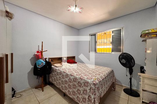 Quarto 1 de casa à venda com 2 quartos, 124m² em Parque Capuava, Santo André