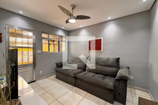 Sala de casa à venda com 2 quartos, 124m² em Parque Capuava, Santo André
