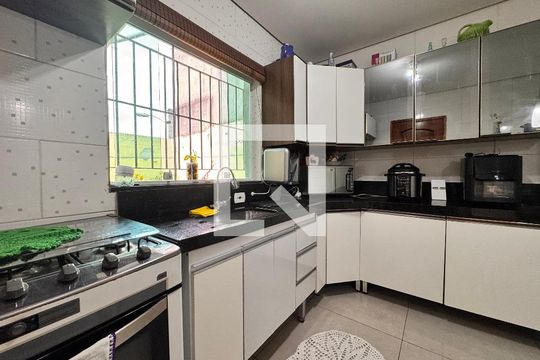 Cozinha de casa à venda com 2 quartos, 124m² em Parque Capuava, Santo André