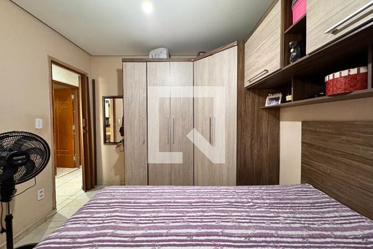 Quarto 2 de casa à venda com 2 quartos, 124m² em Parque Capuava, Santo André