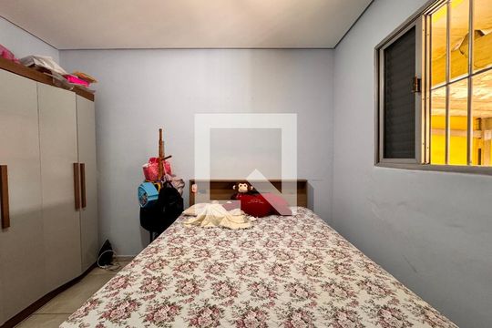 Quarto 1 de casa à venda com 2 quartos, 124m² em Parque Capuava, Santo André
