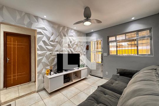 Casa à venda com 2 quartos, 124m² em Parque Capuava, Santo André