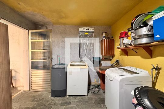 Lavanderia de casa à venda com 2 quartos, 124m² em Parque Capuava, Santo André