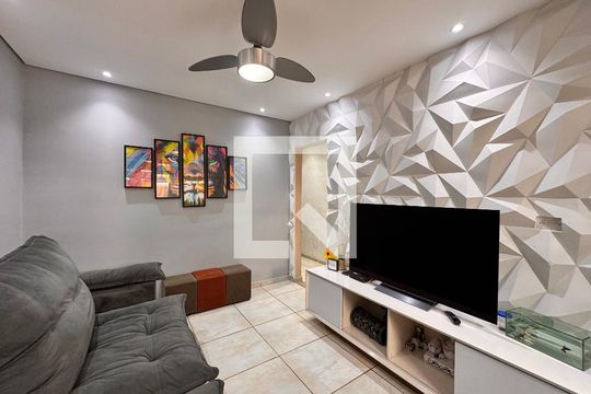 Sala de casa à venda com 2 quartos, 124m² em Parque Capuava, Santo André
