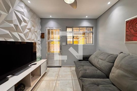 Sala de casa à venda com 2 quartos, 124m² em Parque Capuava, Santo André