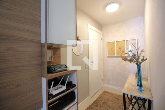 Sala de apartamento à venda com 2 quartos, 80m² em Barra da Tijuca, Rio de Janeiro