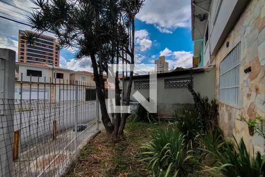 Quintal de casa à venda com 3 quartos, 202m² em Nova Petrópolis, São Bernardo do Campo
