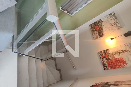 Escada de apartamento à venda com 3 quartos, 172m² em Alvorada, Contagem