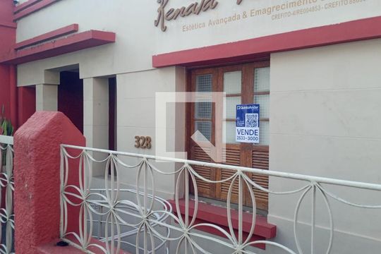 plaquinha instalada de casa à venda com 3 quartos, 450m² em Centro, Nova Lima