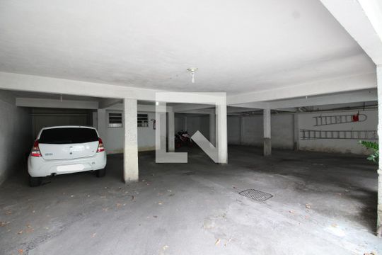 Garagem de apartamento à venda com 2 quartos, 100m² em Taquara, Rio de Janeiro