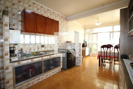 Cozinha de apartamento à venda com 2 quartos, 100m² em Taquara, Rio de Janeiro
