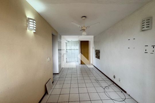 Sala de apartamento para alugar com 2 quartos, 44m² em Pinheiro, São Leopoldo