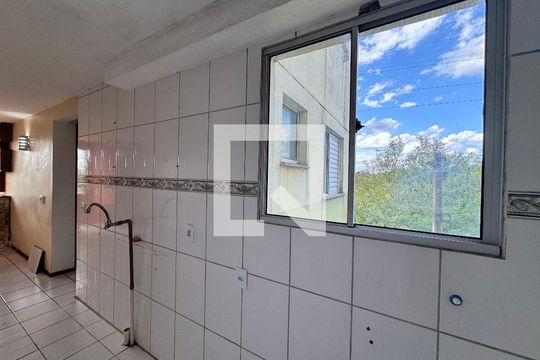 Cozinha de apartamento para alugar com 2 quartos, 44m² em Pinheiro, São Leopoldo