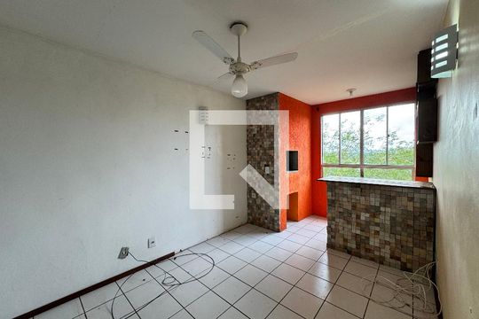 Sala de apartamento para alugar com 2 quartos, 44m² em Pinheiro, São Leopoldo