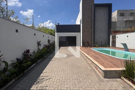 Casa à venda com 2 quartos, 147m² em Cidade Satélite Íris, Campinas