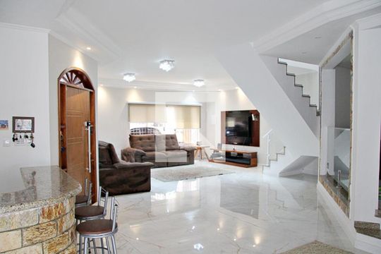 Casa à venda com 4 quartos, 550m² em Vila Sao Judas Tadeu, Guarulhos