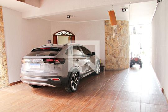 Garagem de casa à venda com 4 quartos, 550m² em Vila Sao Judas Tadeu, Guarulhos