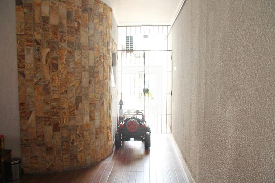 Garagem de casa à venda com 4 quartos, 550m² em Vila Sao Judas Tadeu, Guarulhos