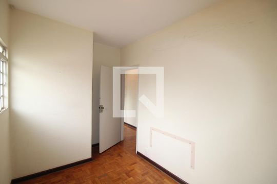 Quarto 2 de casa à venda com 4 quartos, 125m² em Jardim Franca, São Paulo