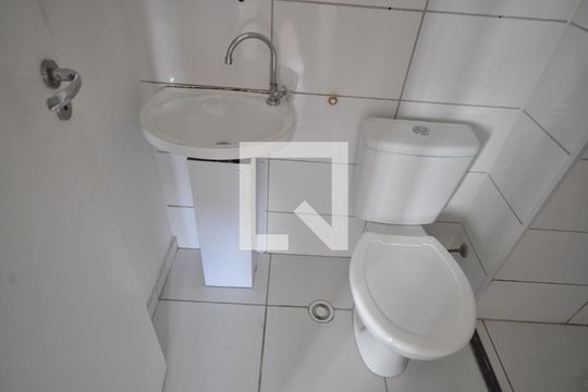 Banheiro de apartamento à venda com 2 quartos, 42m² em Vila Guilherme, São Paulo