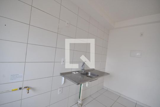 Cozinha de apartamento à venda com 2 quartos, 42m² em Vila Guilherme, São Paulo