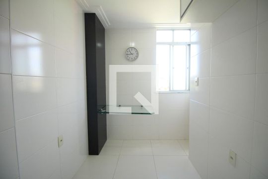 Cozinha de apartamento para alugar com 2 quartos, 90m² em Garcia, Salvador
