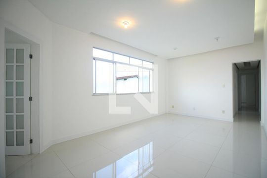 Sala de apartamento para alugar com 2 quartos, 90m² em Garcia, Salvador