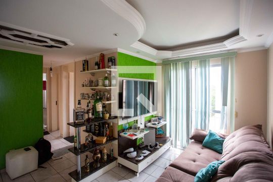 Sala de apartamento para alugar com 2 quartos, 56m² em Casa Grande, Diadema