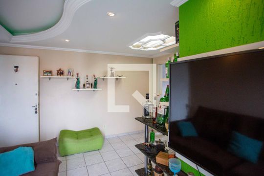 Sala de apartamento para alugar com 2 quartos, 56m² em Casa Grande, Diadema
