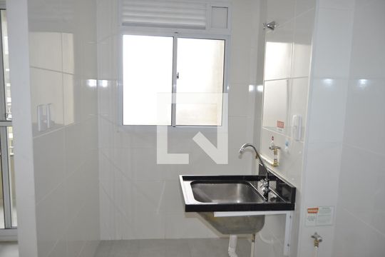 Cozinha de apartamento à venda com 2 quartos, 42m² em Del Castilho, Rio de Janeiro